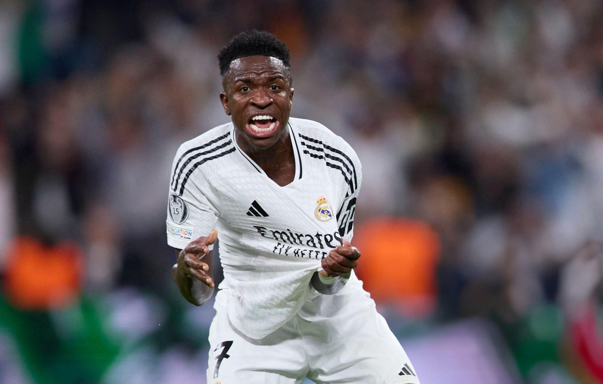 Vinicius nhận đề nghị 'khó từ chối' của Ả Rập Xê Út