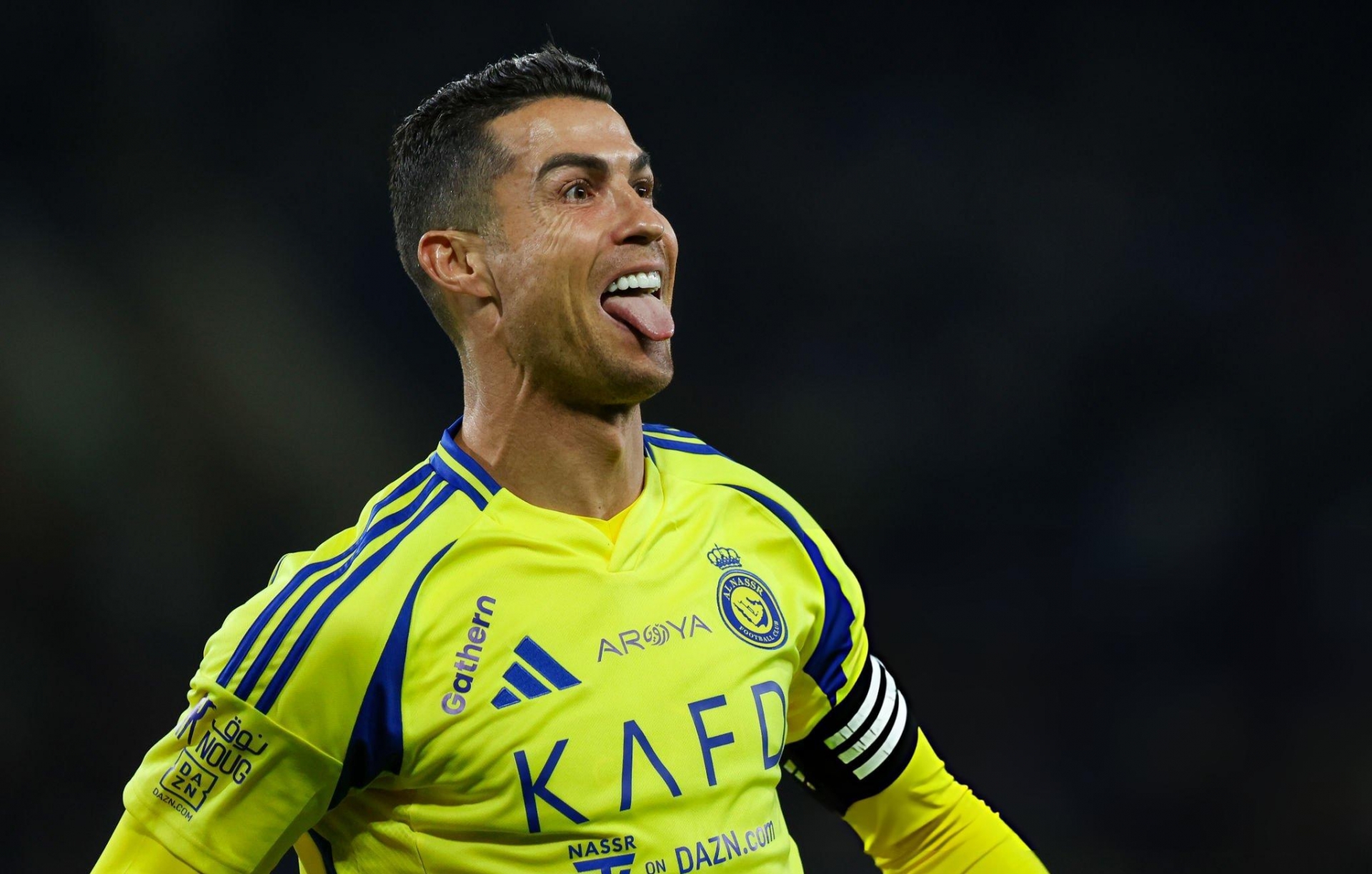 Ronaldo lập cú đúp, Al Nassr xây chắc ngôi đầu Saudi Pro League