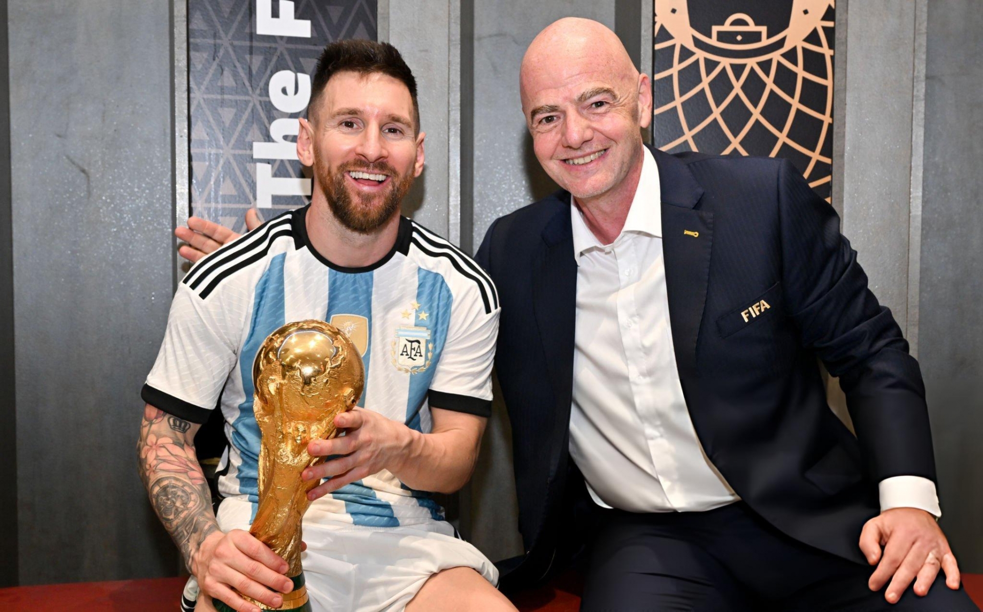 FIFA lại ưu ái Messi