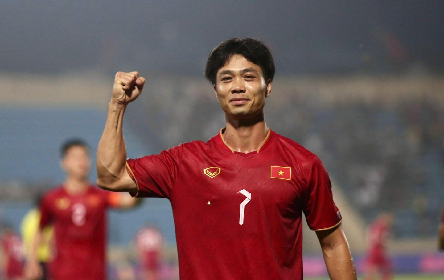 NÓNG: Công Phượng chấn thương nặng, báo tin xấu cho ĐT Việt Nam