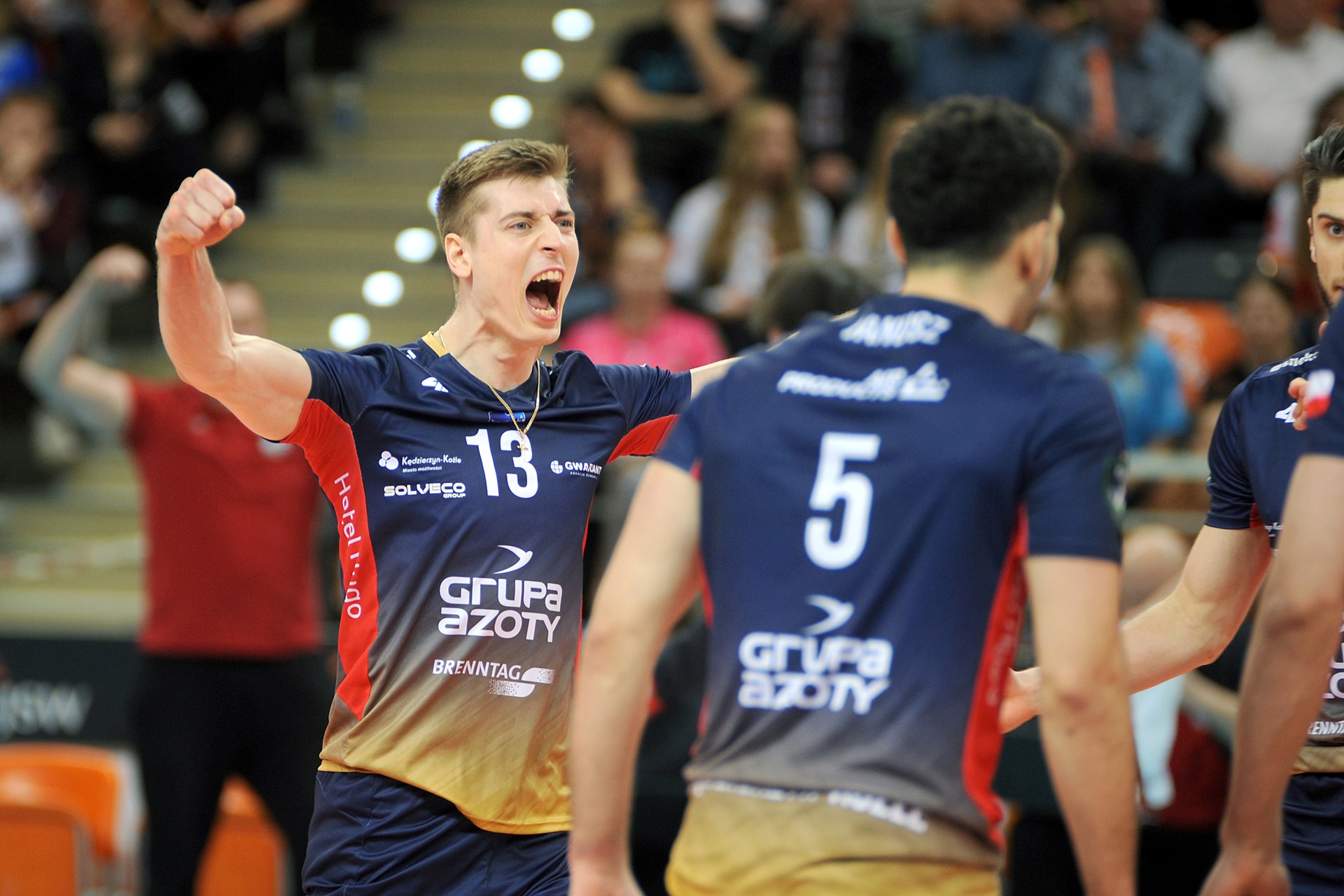 bong-chuyen-chau-au-trentino-zaksa-gianh-loi-the