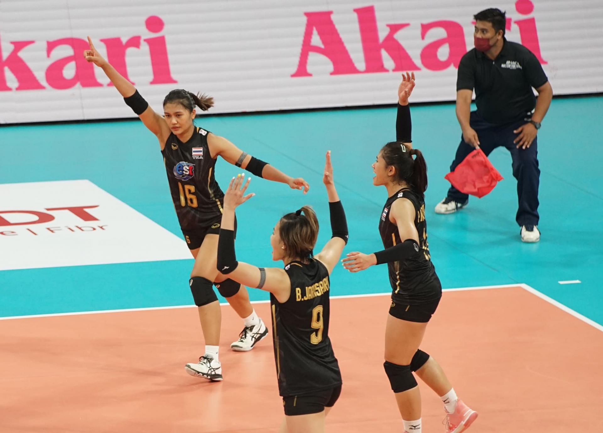 เอาชนะเจ้าภาพ ไทยเชิญจีนเข้ารอบรองชนะเลิศ AVC Cup 2022