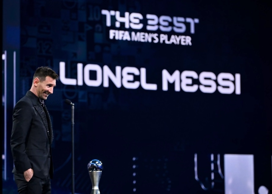 Nhận giải FIFA The Best, Messi gửi dặn dò đầy bất ngờ tới 3 cậu con trai  252976