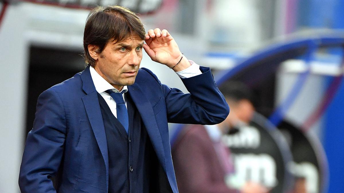 Chuyển nhượng tối 25/10: Điều kiện để Conte đến MU
