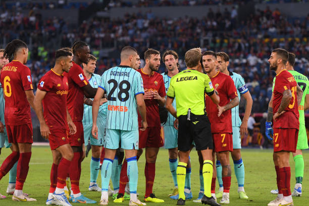 Roma thua đầy cay cú, Mourinho xúi trò cưng 'giờ trò bẩn' kiếm penalty 189678