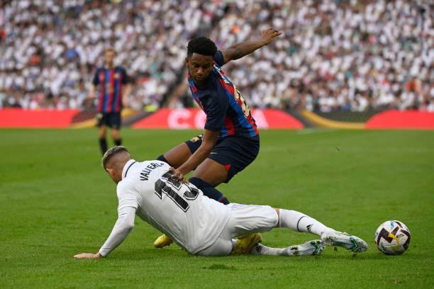 Trực tiếp Real Madrid 2-0 Barca: Tuyệt đỉnh sút xa nhân đôi cách biệt 203662