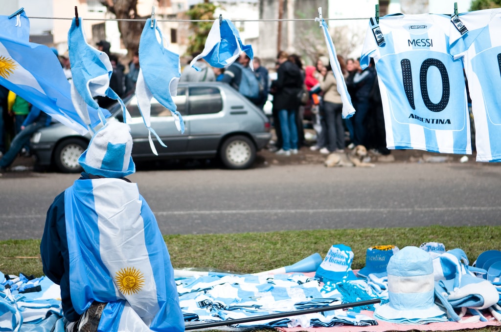 Gánh Argentina còng lưng, 'Lionel Messi' bất ngờ bị cấm tại quê nhà 227967