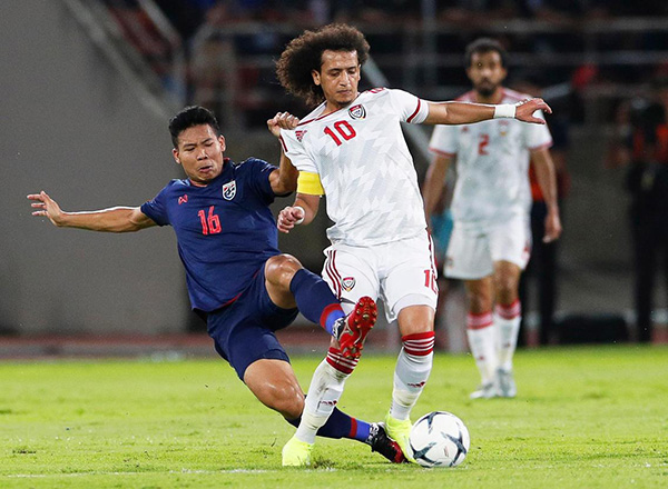 UAE, Thái Lan, HLV Bert Van Marwijk,Thái Lan vs UAE, bảng G vòng loại World Cup 2022, Omar Abdulrahman