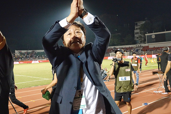 HLV Chung Hae Seong, TP. HCM, V-League 2019, á quân V-League 2019, Á quân TP. HCM,