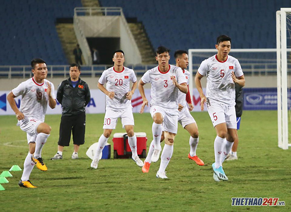 Việt Nam vs UAE, vòng loại World Cup 2022, Việt Nam, UAE, Huỳnh Quang Thanh