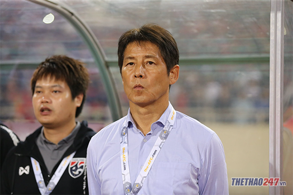 Akira Nishino, Park Hang Seo, Việt Nam vs Thái Lan, Việt Nam 0 - 0 Thái Lan, vòng loại World Cup 2022