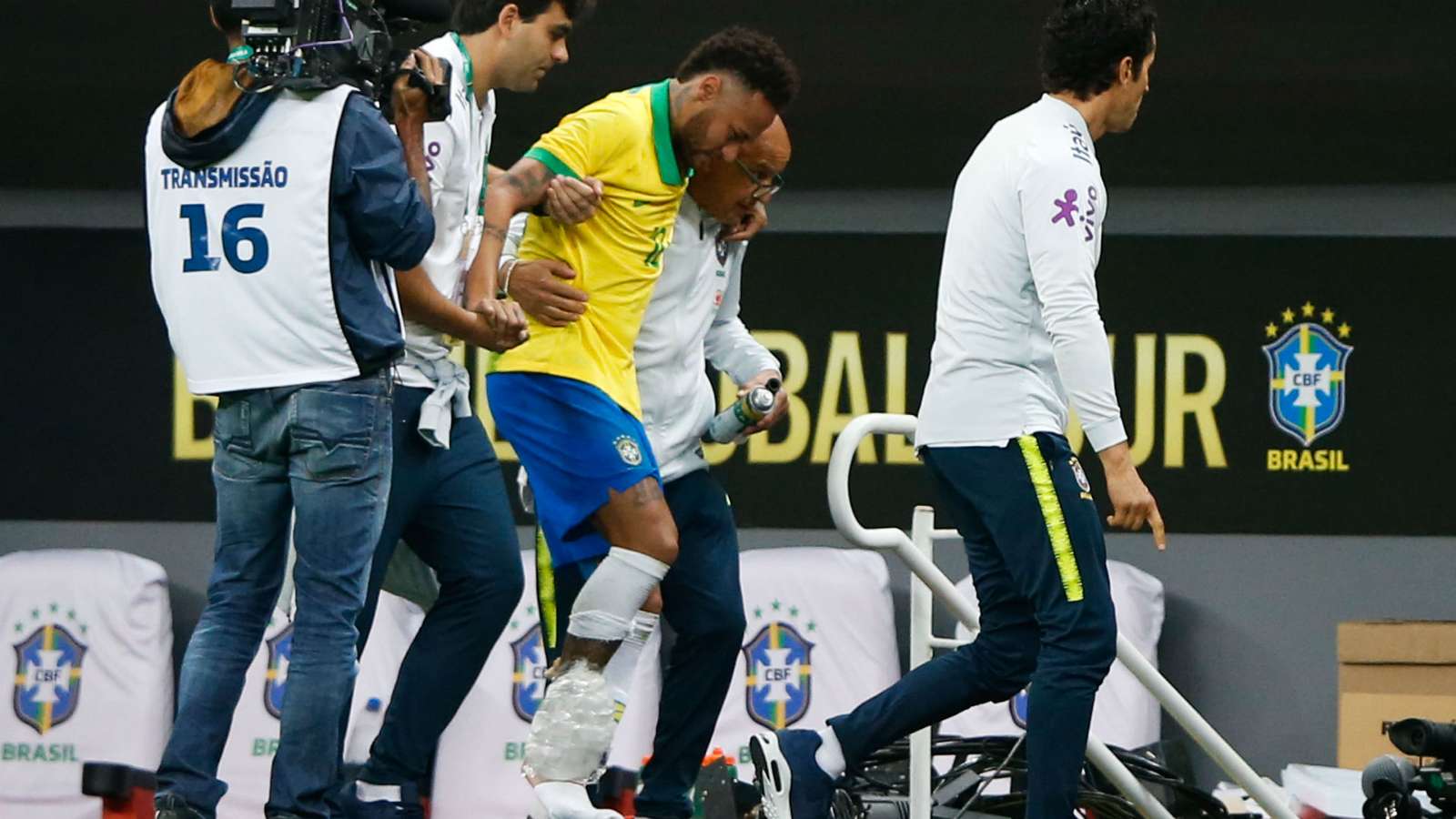 Neymar, Neymar chấn thương, Copa America, Brazil, Brazil vs Qatar, bóng đá nam mỹ