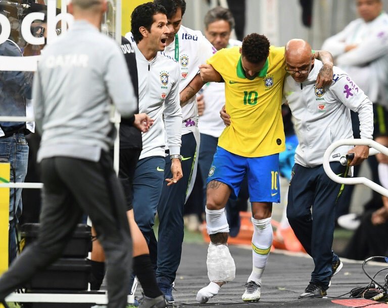 Neymar, Neymar chấn thương, Copa America, Brazil, Brazil vs Qatar, bóng đá nam mỹ