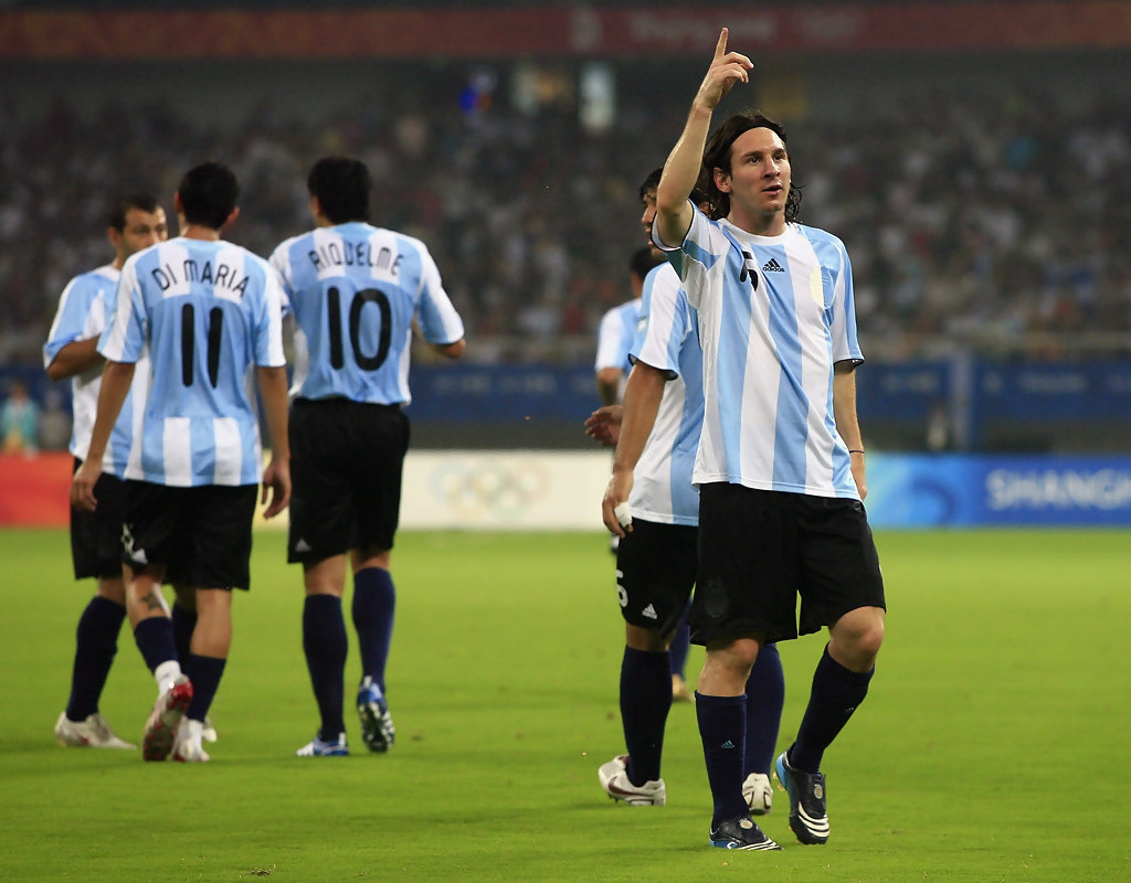 Messi, copa america, argentina, barca, argentina về nhì, messi làm được gì trong màu áo argentina