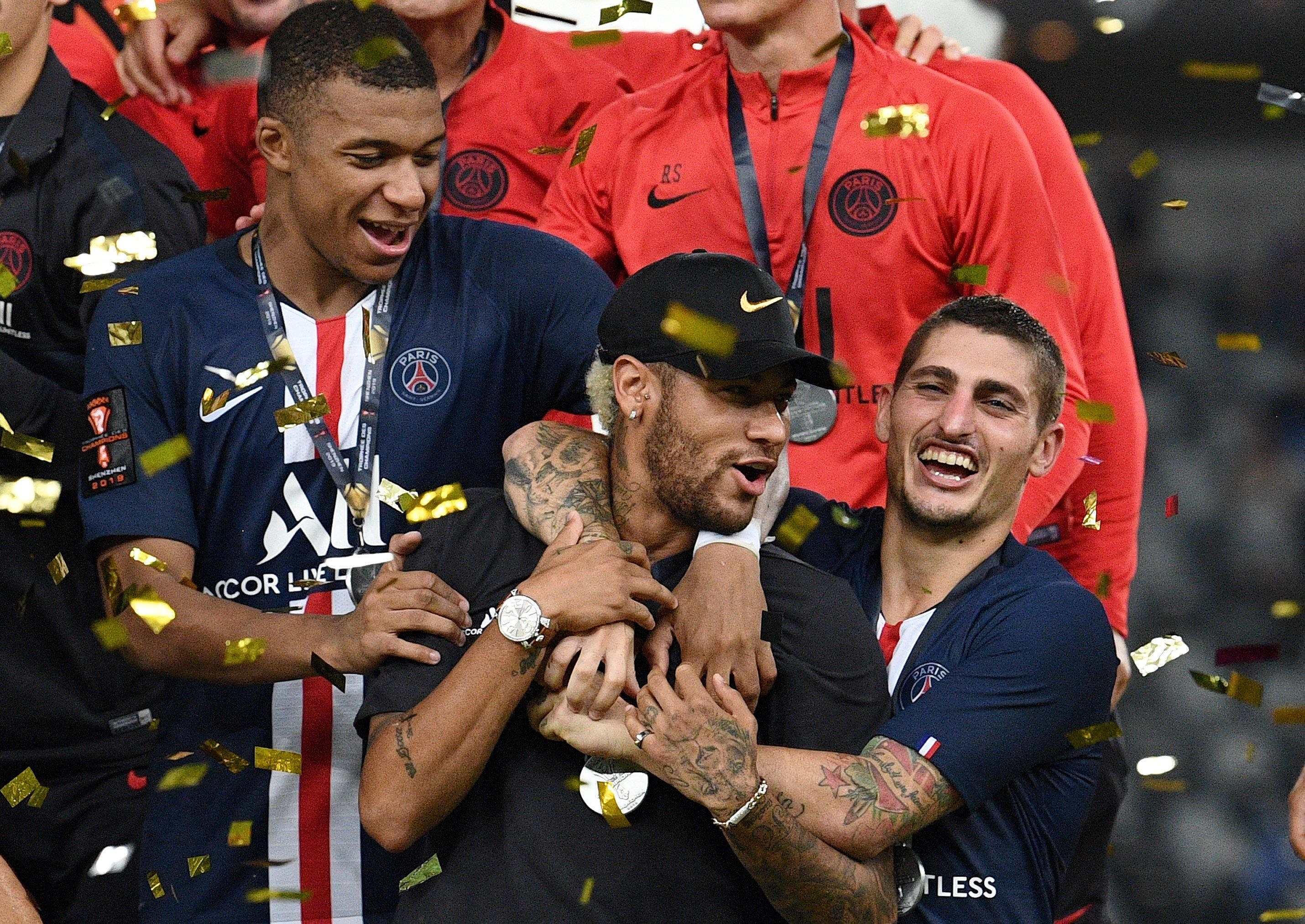Neymar, Mbappe, Mbappe đẩy Neymar, video Mbappe và Neymar, PSG, siêu cúp Pháp