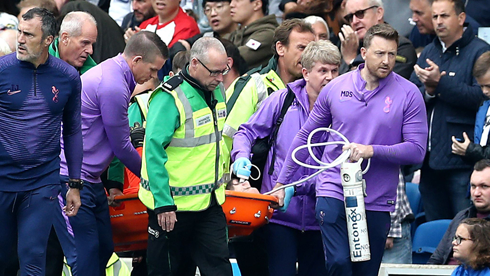 Lloris chấn thương, Hugo Lloris, Tottenham thua, Brighton 3-0 Tottenham, Ngoại hạng Anh, Tottenham