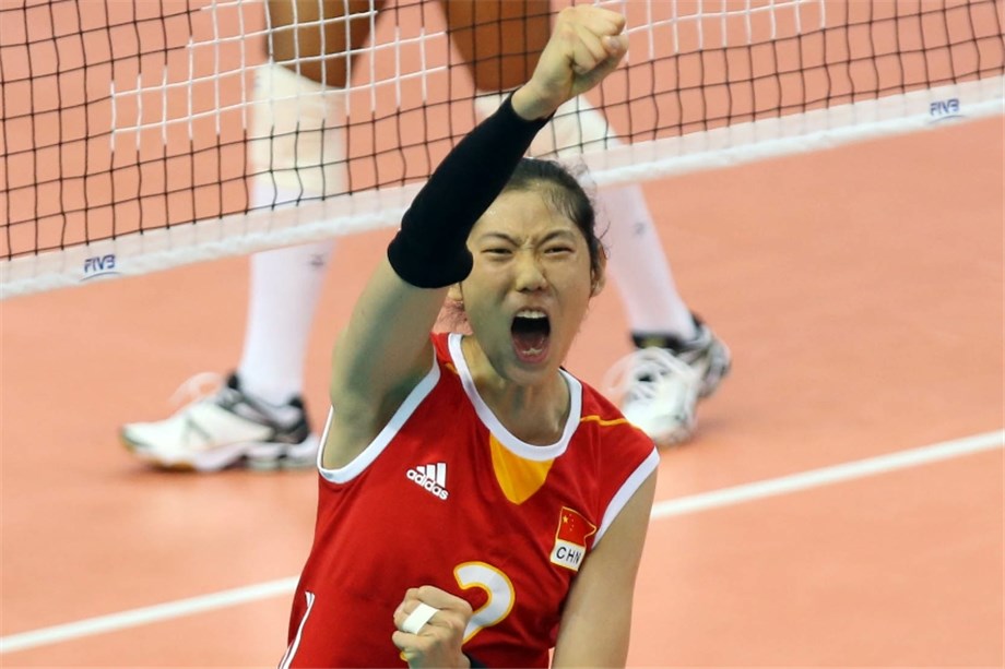 Zhuting tỏa sáng trong màu áo của tuyển quốc gia Trung Quốc