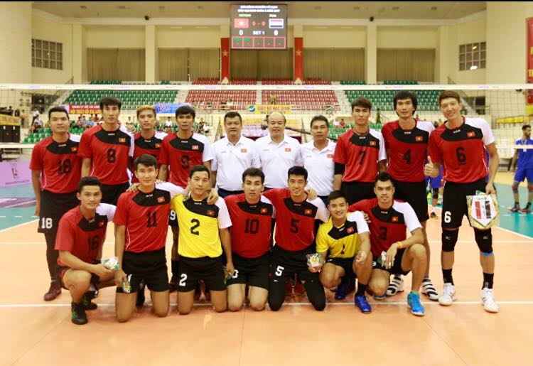Đội tuyển Việt Nam vẫn chắc chắn ngôi đầu bảng A