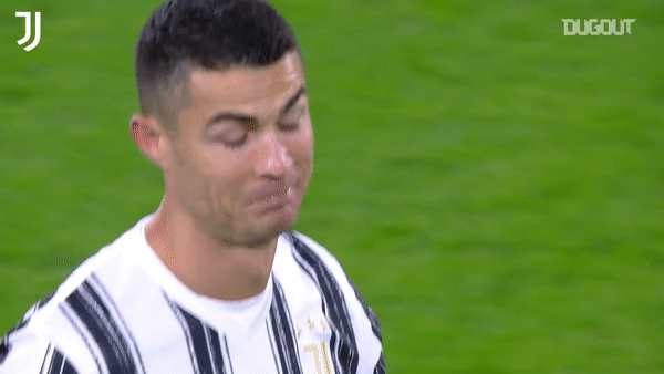 VIDEO: Ronaldo cán cột mốc vĩ đại trong sự nghiệp