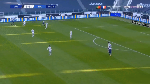 Video bàn thắng Juventus 2-0 Bologna: Không phải ngày của Ronaldo