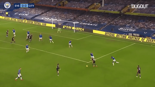 VIDEO: Man City đá như 'rồng bay, phượng múa' trước Everton