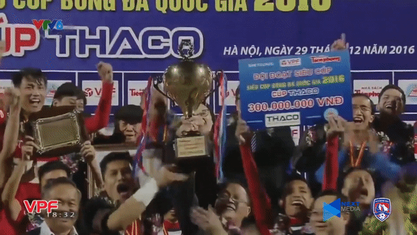 VIDEO: HLV Phan Thanh Hùng cùng chức vô địch lịch sử với TQN