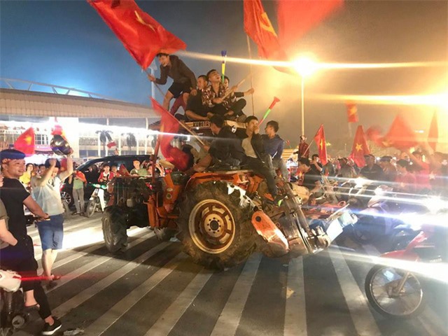 Giao thông Hà Nội, Đường phố Hà Nội, AFF Cup 2018,