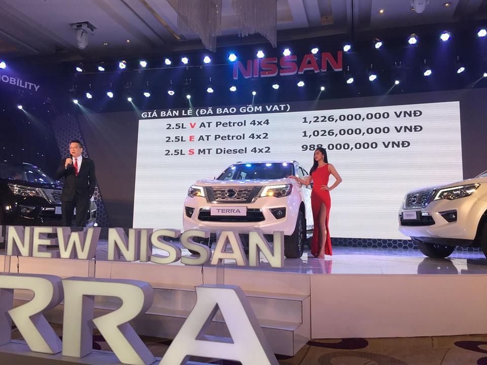Nissan Terra, Nissan Terra ra mắt, Nissan Terra giá bao nhiêu,