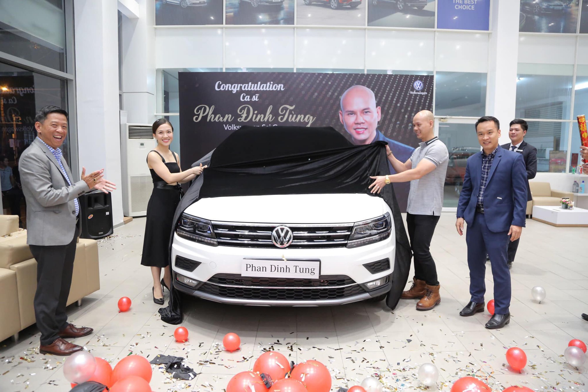 Phan Đinh Tùng mua xe tặng vợ, Phan Đinh Tùng mua Volkswagen Tiguan Allspace, Volkswagen Tiguan Allspace,