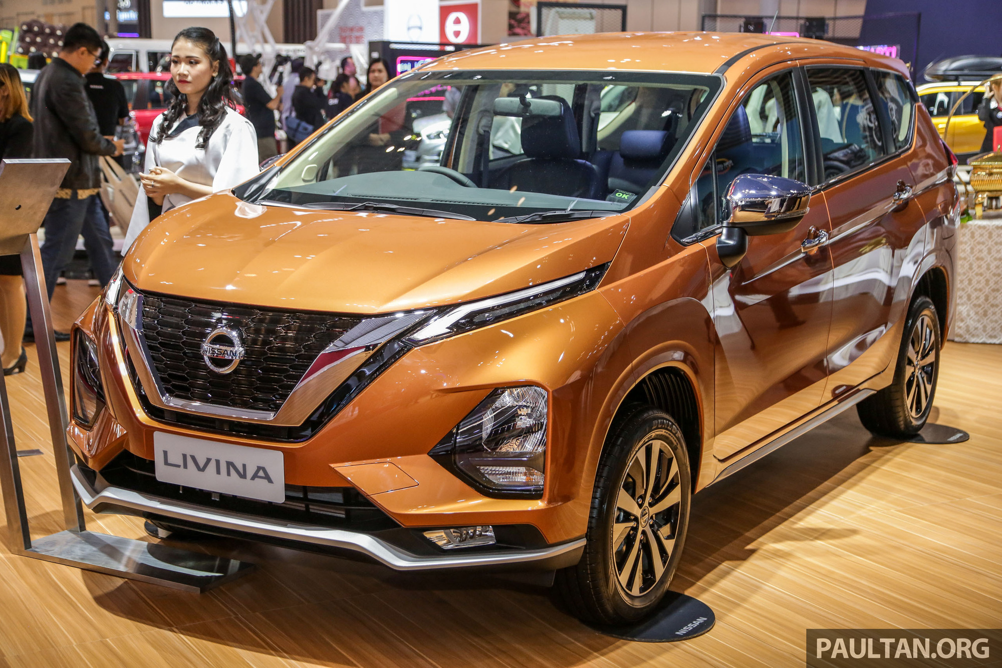 Ngoại thất Nissan Livina 2019