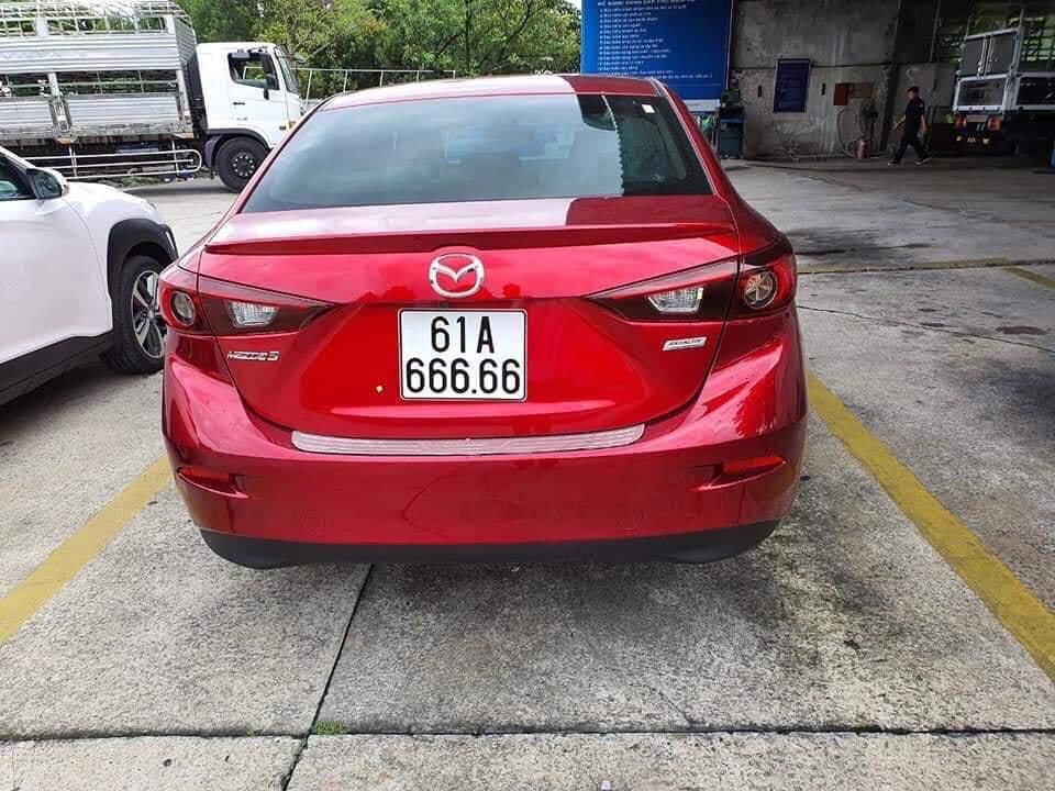 Mazda 3 bien ngu quy