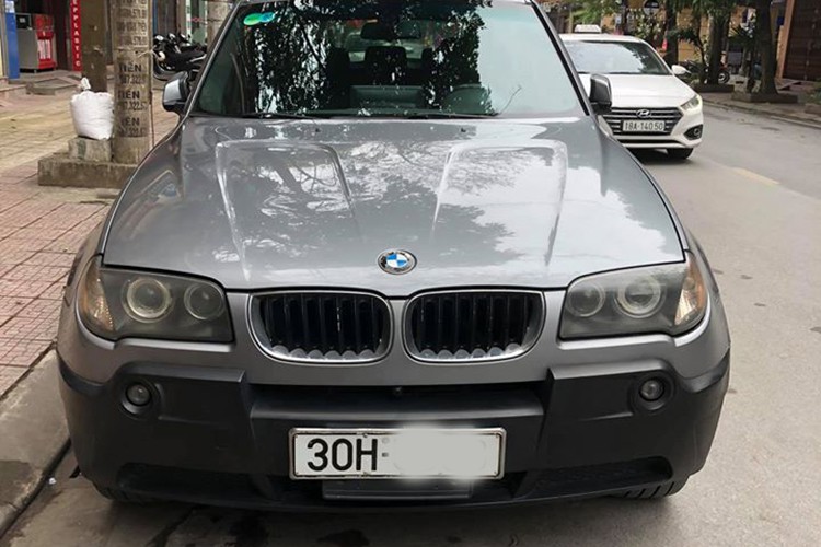 Xe sang BMW X3 cũ được rao bán chỉ 260 triệu đồng tại Việt Nam