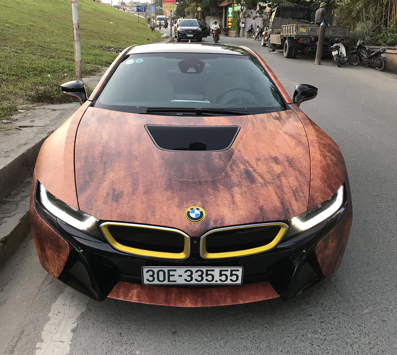 i8 rỉ sét