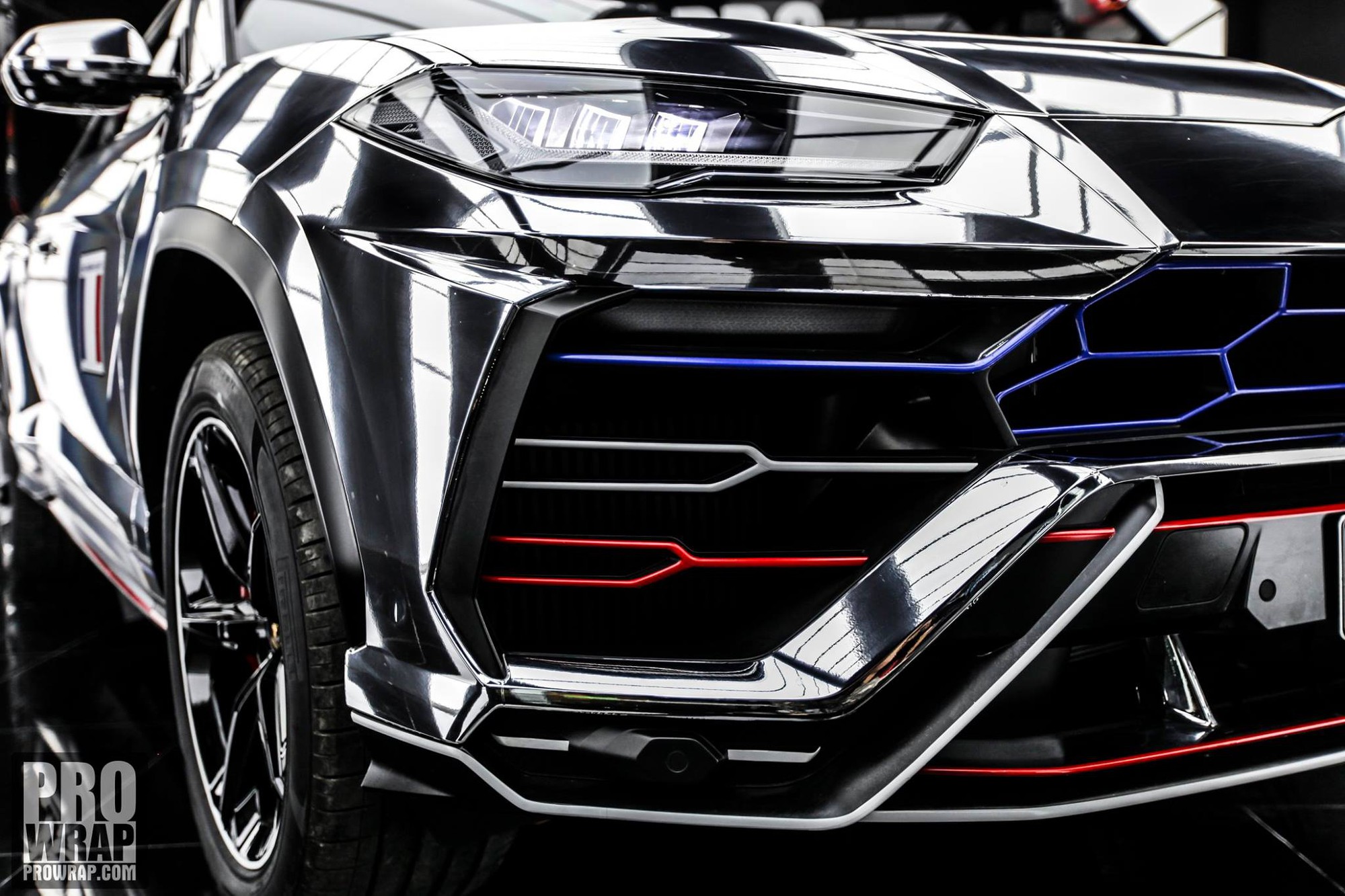 minh nhựa, lamborghini urus, siêu xe