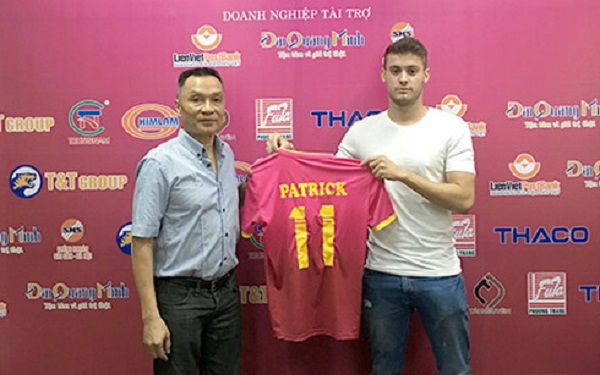 Ở Sài Gòn FC, Patrick Dos Santos Cruz sẽ khoác số áo 11.