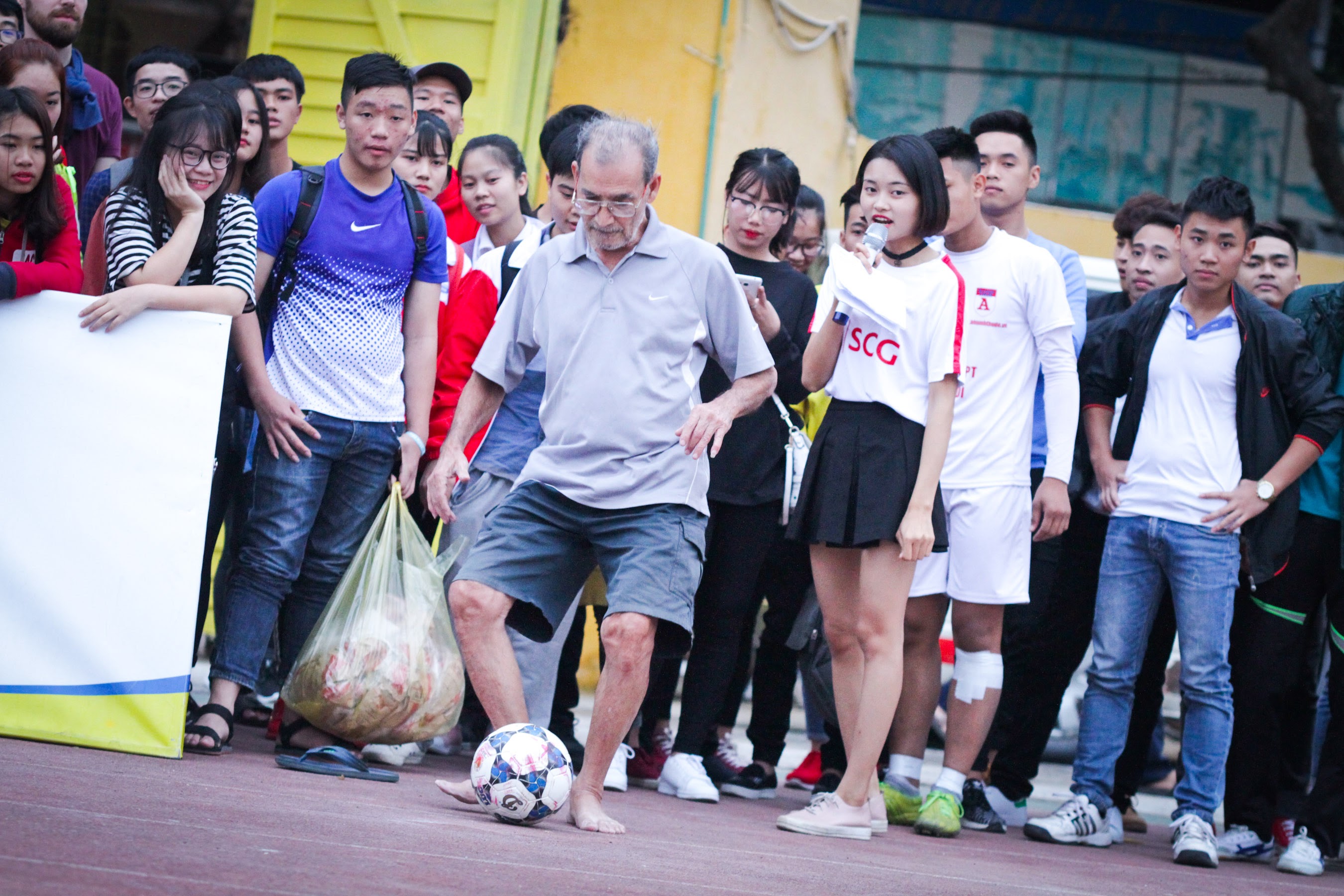 bóng đá Việt Nam, Hà Nội FC vs Hồ Chí Minh FC