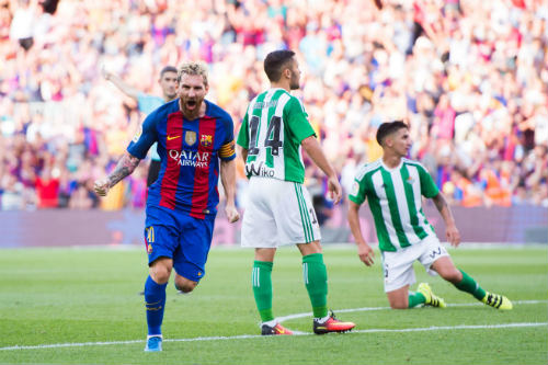 Hàng thủ giữ sạch lưới 5/6 trận sân nhà vừa qua của Betis sẽ ngăn cản Messi?