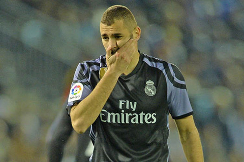 Benzema gặp khó trong màu áo Real Madrid