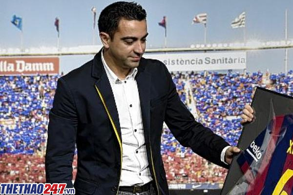 Xavi từ chối trở lại Barca làm HLV