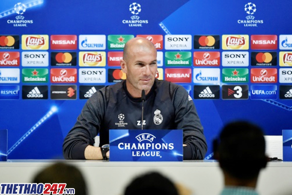 HLV Zidane không quan tâm tới sự trở lại của Lewandowski