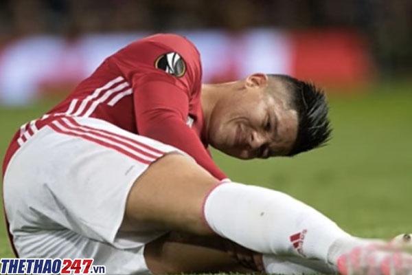 Rojo chấn thương nặng sau trận thắng Anderlecht tại Europa League