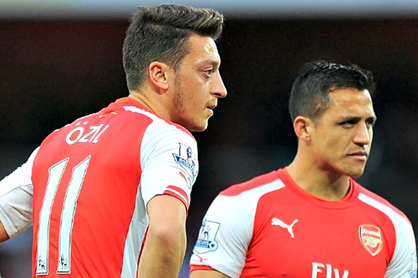Arsenal lên kế hoạch giữ chân Sanchez và Ozil