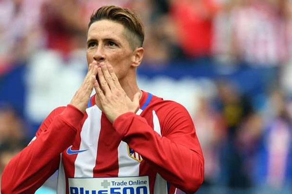 Torres chính thức ký gia hạn hợp đồng với Atletico Madrid