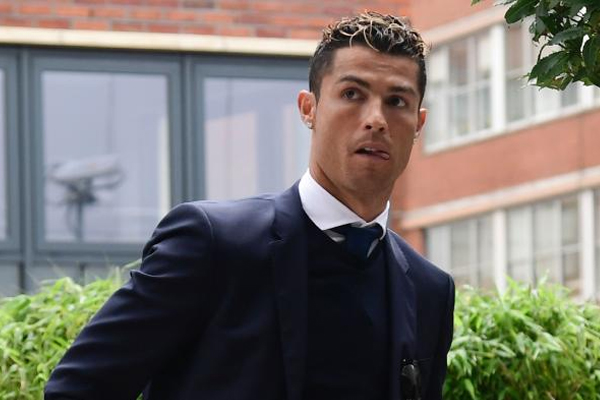 Ronaldo đang gặp rắc rối bởi cáo buộc trốn thuế