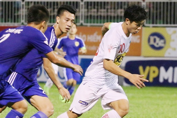 Báo Thái đưa tin Công Phượng có thể sang thi đấu tại Thai League