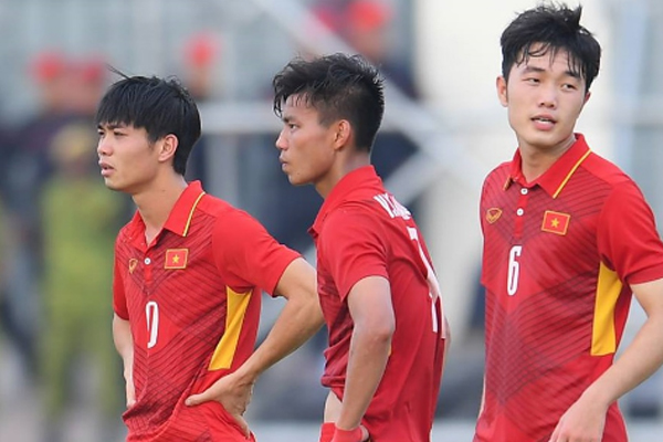 Cựu tuyển thủ QG Lê Quốc Vượng tỏ ra bất ngờ khi U22 Việt Nam bị loại từ vòng bảng
