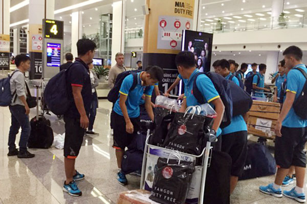 U18 Việt Nam về nước sau hành trình thất bại tại giải Đông Nam Á