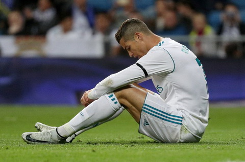 Cristiano Ronaldo đang bị đồng đội xa lánh tại Real Madrid?