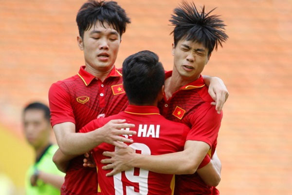 U23 Việt Nam thắng đậm Myanmar ngày ra quân