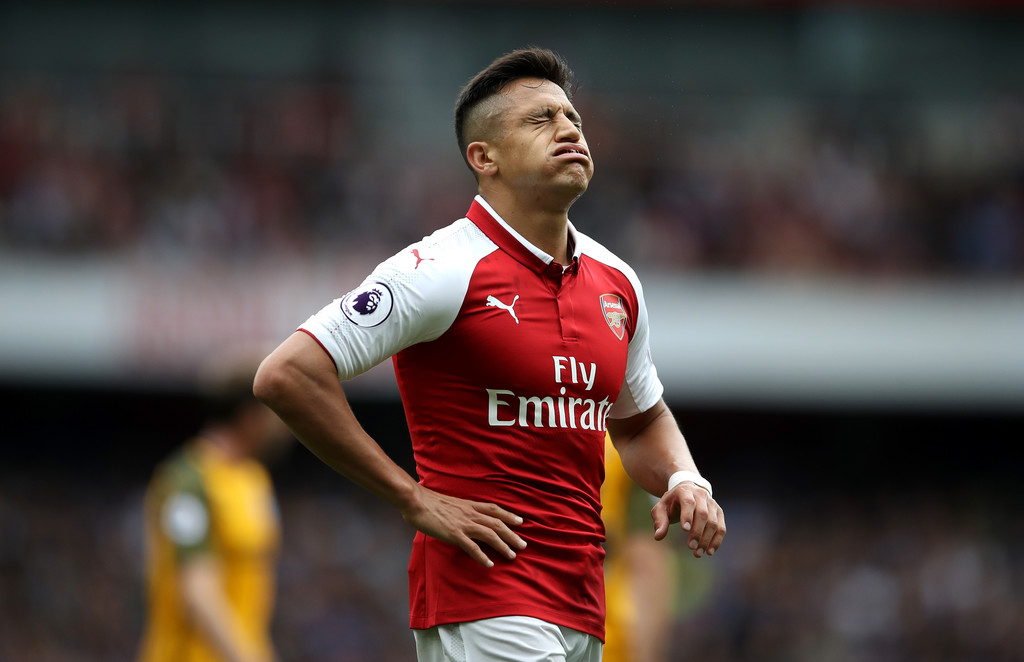 Sanchez ở lại nhưng không toàn tâm vì Arsenal